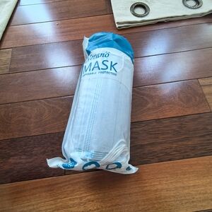 pack of 60pc medical face masks disposable earloop adult 60ct 3-PLY